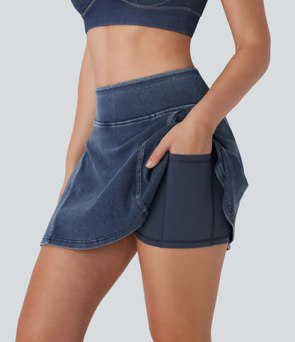 تنورة جينز صغيرة بجيوب